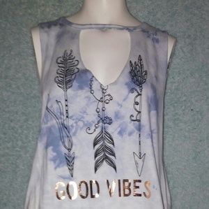 "Good Vibes" Sleevless T-shirt